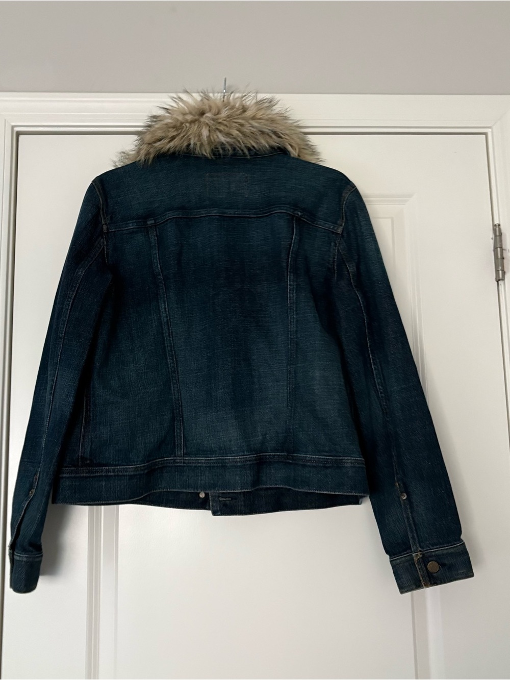 Ralph Lauren Jeans Co. Women’s Faux Fur Collar Dark Denim Jacket - Picture 4 of 11